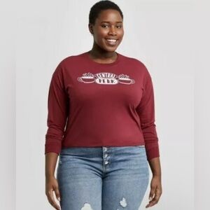 NWT FRIENDS TV Central Perk
Maroon Long Sleeves Cropped T-Shirt Tee Medium
